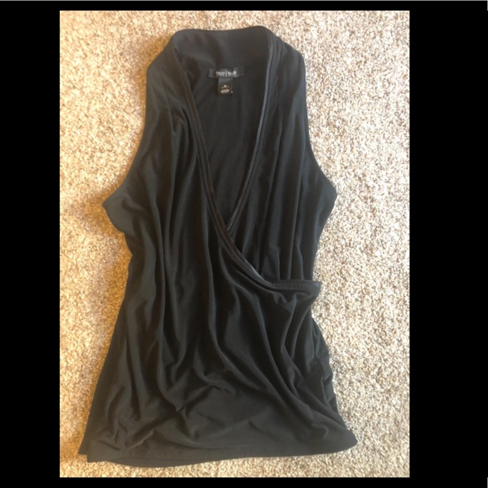 Women’s WHBM wrap sleeveless Top Black Size M